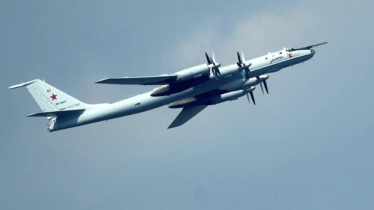 Британские ВВС заявили о "перехвате" двух российских Ту-142