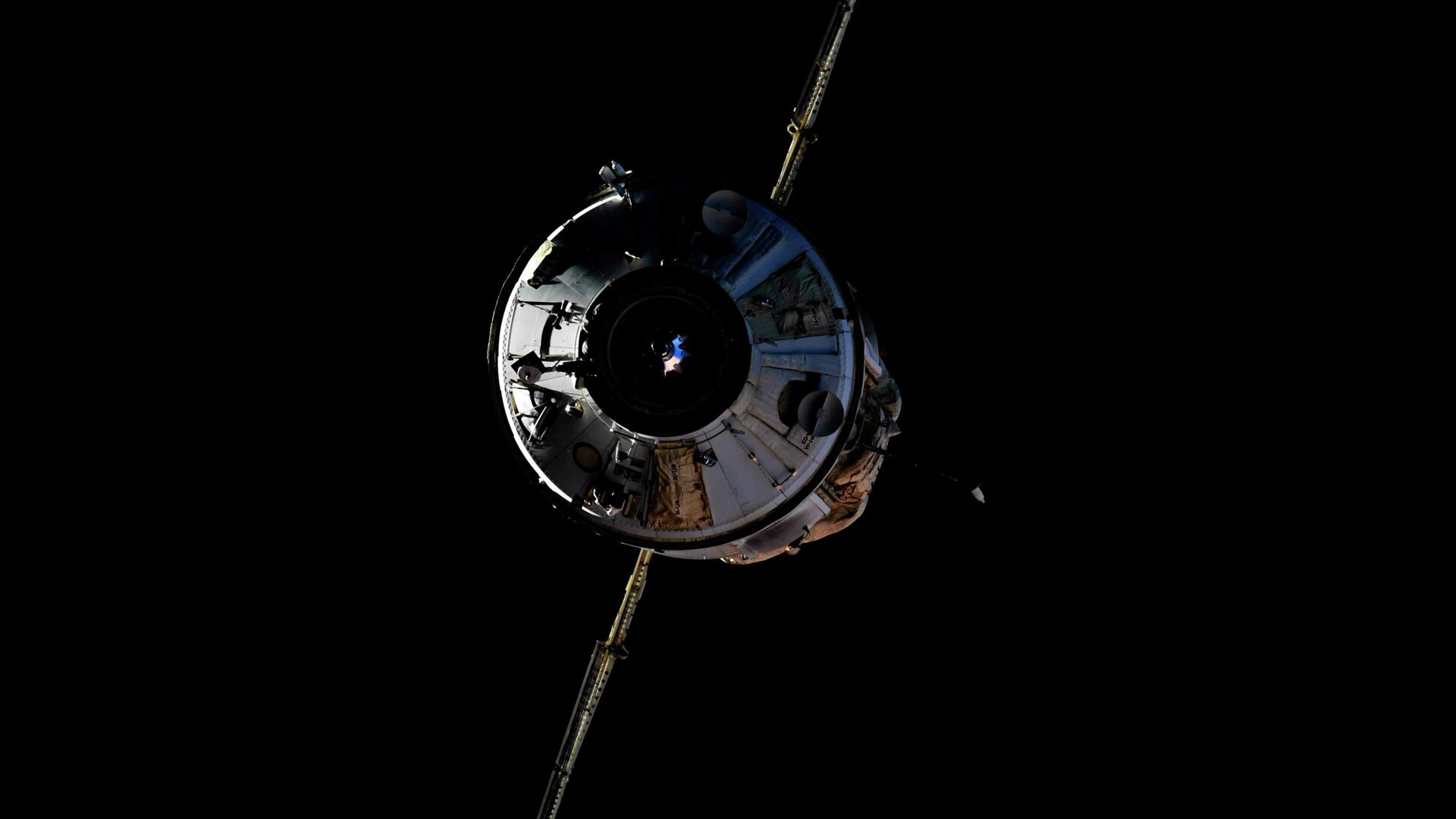 МКС совершила "кувырки" во время сбоя в модуле "Наука"