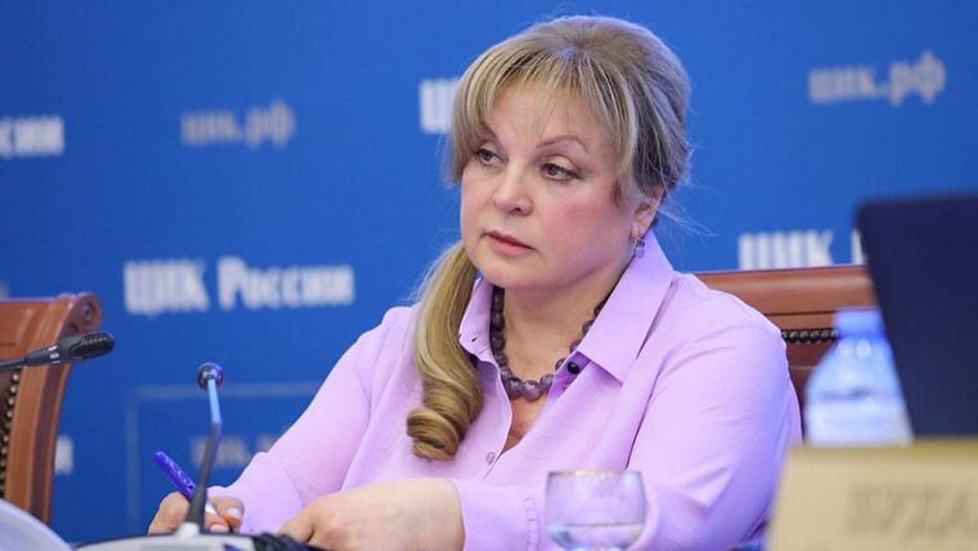 Памфилова сообщила, что ЦИК знал о намерении Путина голосовать онлайн
