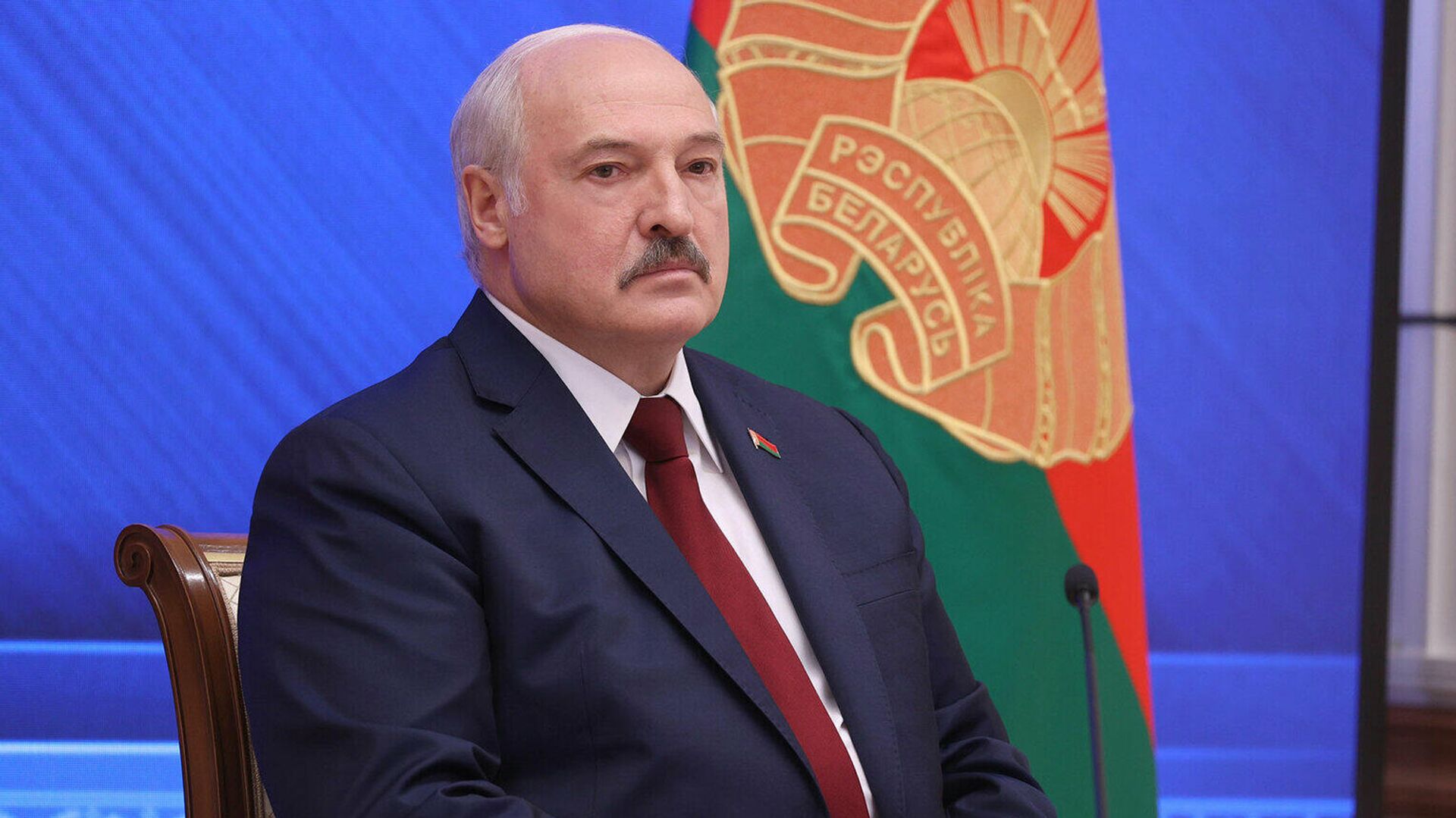 Президент Белоруссии Александр Лукашенко во время встречи Большой разговор с Президентом Президент Белоруссии Александр Лукашенко во время встречи Большой разговор с Президентом - РИА Новости, 1920, 15.08.2021