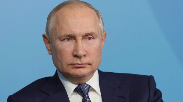 Путин предложил утвердить программы развития городов в ДВФО