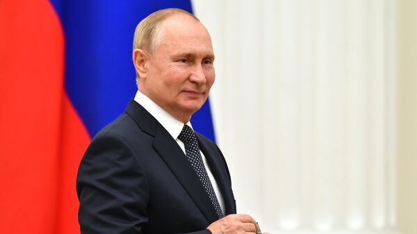 Президент РФ В. Путин встретился в Кремле с победителями и призёрами Игр XXXII Олимпиады в Токио Президент РФ В. Путин встретился в Кремле с победителями и призёрами Игр XXXII Олимпиады в Токио