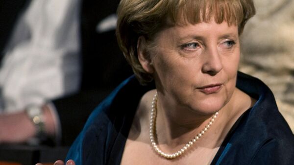 Канцлер Германии Ангела Меркель во время открытия оперы в Осло. 12 апреля 2008 года Канцлер Германии Ангела Меркель во время открытия оперы в Осло. 12 апреля 2008 года