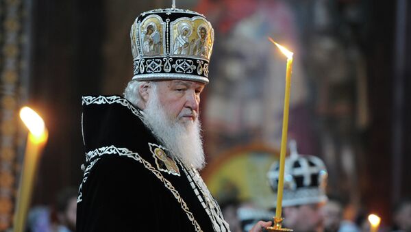 Патриарх Кирилл совершил богослужение с чином погребения плащаницы Патриарх Кирилл совершил богослужение с чином погребения плащаницы