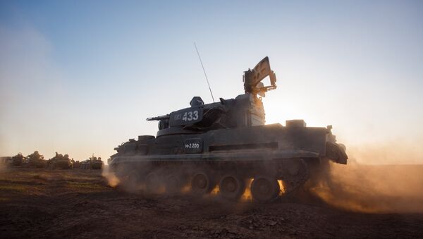 Зенитный ракетный комплекс Тунгуска во время учений российской армии. Архивное фото Зенитный ракетный комплекс Тунгуска во время учений российской армии. Архивное фото