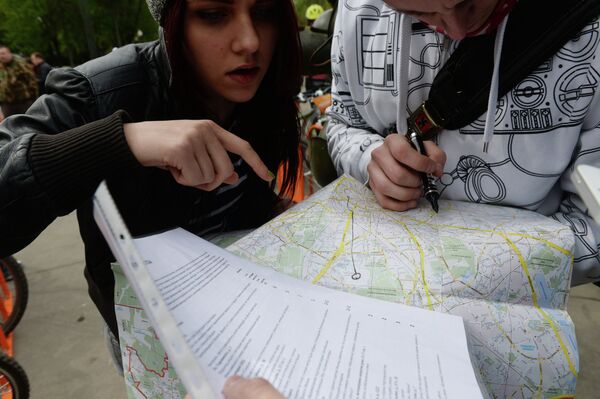 Участники велоквеста в рамках акции Георгиевская ленточка у Центрального музея Вооруженных сил РФ в Москве Участники велоквеста в рамках акции Георгиевская ленточка у Центрального музея Вооруженных сил РФ в Москве