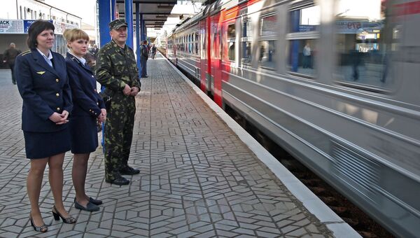 Крымской железной дороге передан новый электропоезд железнодорожниками России Крымской железной дороге передан новый электропоезд железнодорожниками России