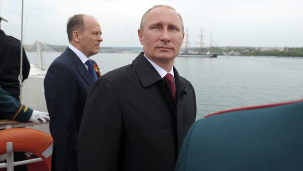 Владимир Путин принял участие в торжественных мероприятиях, посвященных 69-й годовщине Победы в ВОВ и 70-летию освобождения Севастополя. Архивное фото Владимир Путин принял участие в торжественных мероприятиях, посвященных 69-й годовщине Победы в ВОВ и 70-летию освобождения Севастополя. Архивное фото