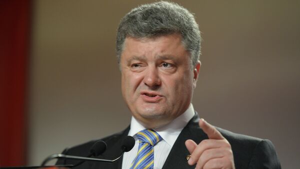 Петр Порошенко на пресс-конференции в своем избирательном штабе после окончания голосования Петр Порошенко на пресс-конференции в своем избирательном штабе после окончания голосования