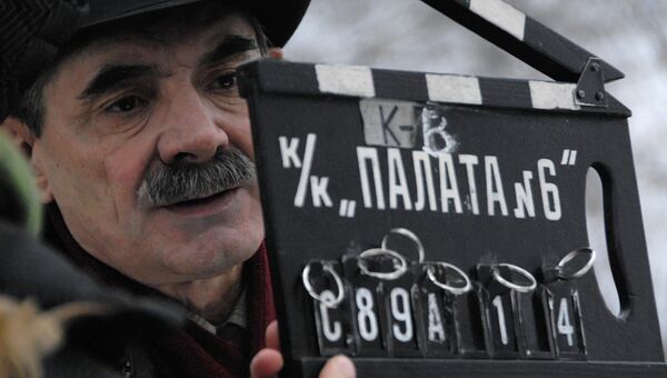 Актер Александр Панкратов-Черный на съемочной площадке фильма Палата N 6. Архивное фото Актер Александр Панкратов-Черный на съемочной площадке фильма Палата N 6. Архивное фото