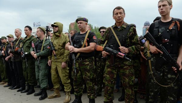 Бойцы народного ополчения Донбасса приняли воинскую присягу в Донецке Бойцы народного ополчения Донбасса приняли воинскую присягу в Донецке