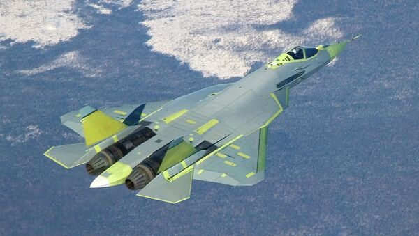 Самолет Т-50 ПАК ФА (Перспективный авиационный комплекс фронтовой авиации). Архивное фото Самолет Т-50 ПАК ФА (Перспективный авиационный комплекс фронтовой авиации). Архивное фото