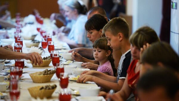 Беженцы с Украины прибыли в Великий Новгород Беженцы с Украины прибыли в Великий Новгород
