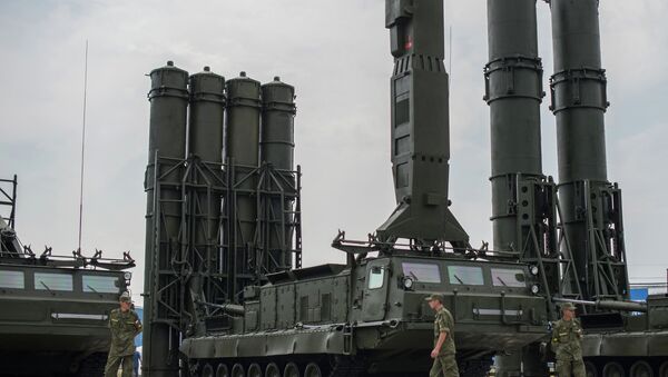 Зенитный ракетный комплекс С-300В, архивное фото Зенитный ракетный комплекс С-300В, архивное фото