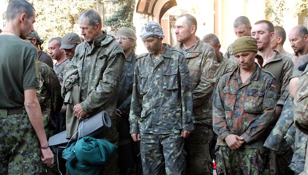 Пленные украинские военные. Архивное фото Пленные украинские военные. Архивное фото