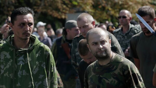 Пленные украинские военнослужащие в Донецке. Архивное фото Пленные украинские военнослужащие в Донецке. Архивное фото
