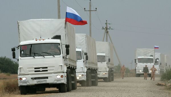 Второй российский конвой с гуманитарной помощью юго-востоку Украины Второй российский конвой с гуманитарной помощью юго-востоку Украины