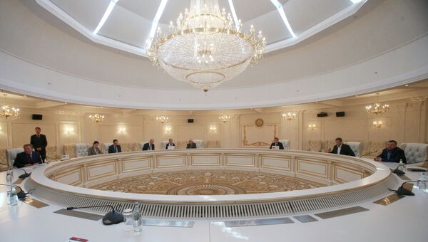 Встреча трехсторонней контактной группы в Минске Встреча трехсторонней контактной группы в Минске