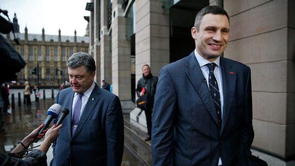Виталий Кличко и Петр Порошенко на встрече с британскими журналистами Виталий Кличко и Петр Порошенко на встрече с британскими журналистами