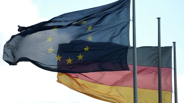 Флаги Евросоюза и Германии в Берлине Флаги Евросоюза и Германии в Берлине