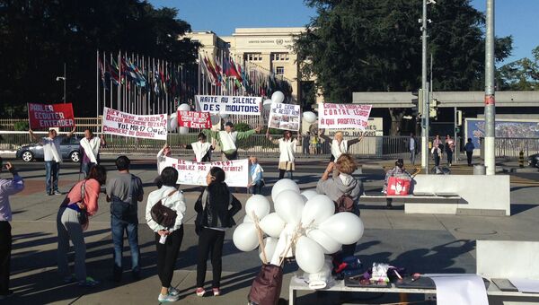Мирная акция против насилия и несправедливости на Украине прошла в Женеве Мирная акция против насилия и несправедливости на Украине прошла в Женеве