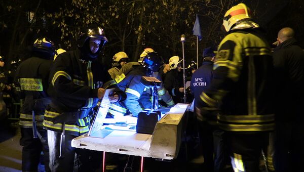 Ликвидация возгорания в жилых домах Москвы, произошедшего из-за скачка давления газа Ликвидация возгорания в жилых домах Москвы, произошедшего из-за скачка давления газа