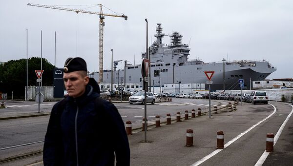 Десантный корабль Севастополь типа Мистраль Десантный корабль Севастополь типа Мистраль на судостроительном заводе фирмы STX Europe. Архивное фотона судостроительном заводе фирмы STX Europe Десантный корабль Севастополь типа Мистраль Десантный корабль Севастополь типа Мистраль на судостроительном заводе фирмы STX Europe. Архивное фотона судостроительном заводе фирмы STX Europe