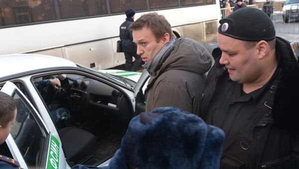 Оглашение приговора братьям Навальным в Замоскворецком суде Оглашение приговора братьям Навальным в Замоскворецком суде