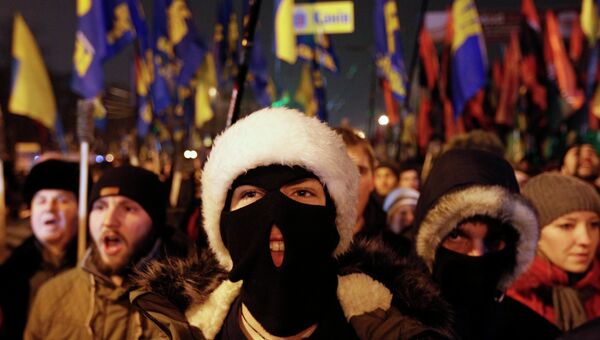 Факельное шествие националистов в Киеве 1 января 2015 года Факельное шествие националистов в Киеве 1 января 2015 года