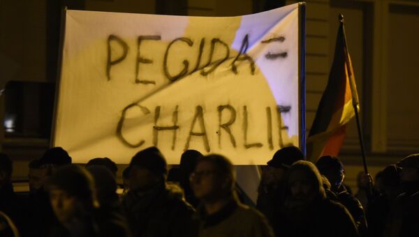 Антиисламские акции протеста в Дрездене. Архивное фото Антиисламские акции протеста в Дрездене. Архивное фото