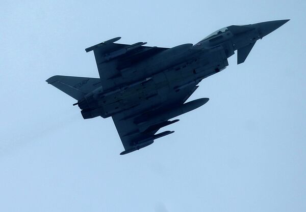 Истребитель НАТО Eurofighter Typhoon Истребитель НАТО Eurofighter Typhoon