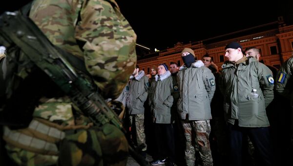 Добровольцы перед принятием их в ряды батальона Азов. Архивное фото Добровольцы перед принятием их в ряды батальона Азов. Архивное фото