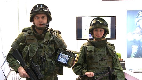 Суперэкипировка и подводный АК – новинки вооружения из РФ в Абу-Даби Суперэкипировка и подводный АК – новинки вооружения из РФ в Абу-Даби
