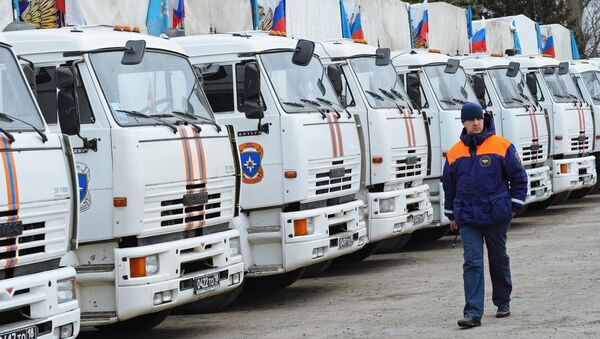 Гуманитарный конвой для юго-востока Украины. Архивное фото Гуманитарный конвой для юго-востока Украины. Архивное фото