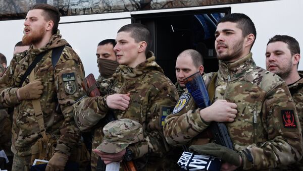 Украинские силовики перед отправкой на юго-восток Украины. Архивное фото Украинские силовики перед отправкой на юго-восток Украины. Архивное фото