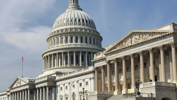 Здание Конгресса США (Капитолий) в Вашингтоне. Архивное фото Здание Конгресса США (Капитолий) в Вашингтоне. Архивное фото