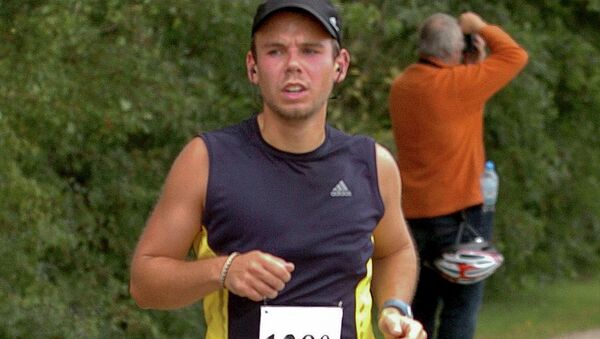 Второй пилот разбившегося самолета авиакомпании Germanwings Андреас Лубитц во время полумарафона в Гамбурге Второй пилот разбившегося самолета авиакомпании Germanwings Андреас Лубитц во время полумарафона в Гамбурге