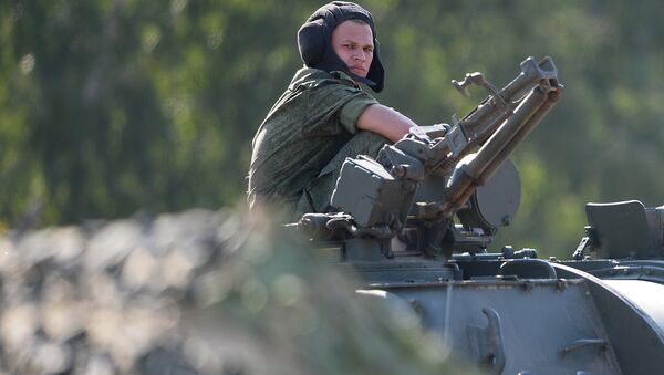 Военнослужащий на полигоне Алабино. Архивное фото Военнослужащий на полигоне Алабино. Архивное фото
