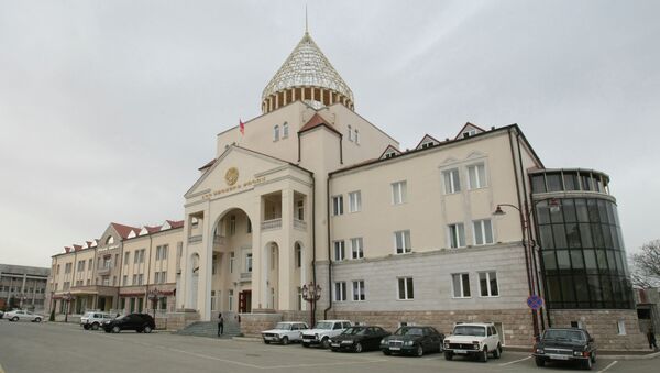 Здание парламента Нагорно-Карабахской Республики. Архивное фото Здание парламента Нагорно-Карабахской Республики. Архивное фото