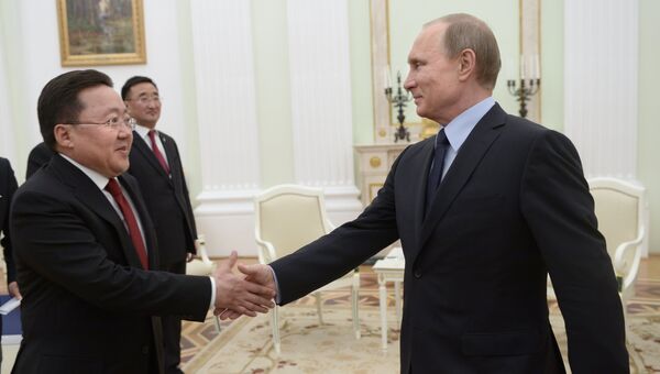 Президент России В.Путин встретился с президентом Монголии Ц.Элбэгдоржем. Архивное фото Президент России В.Путин встретился с президентом Монголии Ц.Элбэгдоржем. Архивное фото