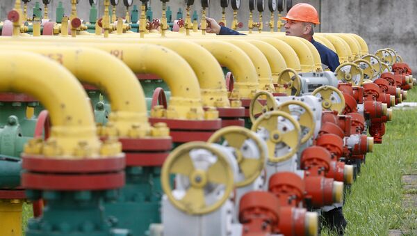 Газовое хранилище под Львовом. Архивное фото Газовое хранилище под Львовом. Архивное фото