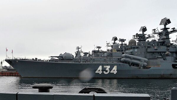 Эсминец Адмирал Ушаков в Североморске. Архивное фото Эсминец Адмирал Ушаков в Североморске. Архивное фото