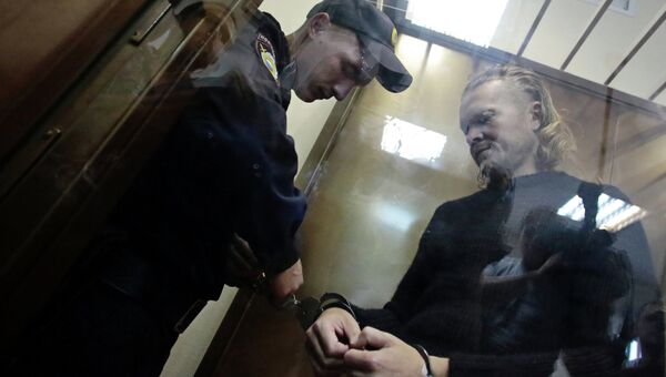 Владелец журнала Флирт Дмитрий Зяблицев (справа) в Симоновском суде Москвы, архивное фото Владелец журнала Флирт Дмитрий Зяблицев (справа) в Симоновском суде Москвы, архивное фото