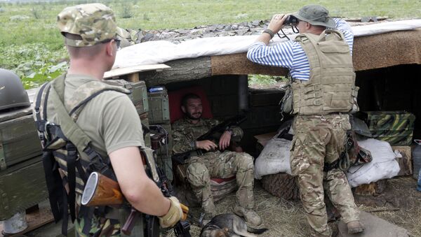 Военнослужащие ВСУ на позициях в Луганской области. Архивное фото Военнослужащие ВСУ на позициях в Луганской области. Архивное фото