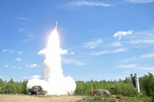 Ракетные стрельбы расчета зенитной ракетной системы войск противовоздушной обороны Ракетные стрельбы расчета зенитной ракетной системы войск противовоздушной обороны