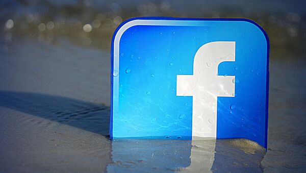 Логотип социальной сети Facebook Логотип социальной сети Facebook