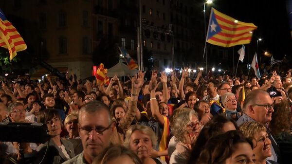 Выборы в Каталонии: ликование в Барселоне и акция протеста в Мадриде Выборы в Каталонии: ликование в Барселоне и акция протеста в Мадриде