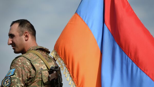 Военнослужащий Вооруженных сил Армении. Архивное фото Военнослужащий Вооруженных сил Армении. Архивное фото