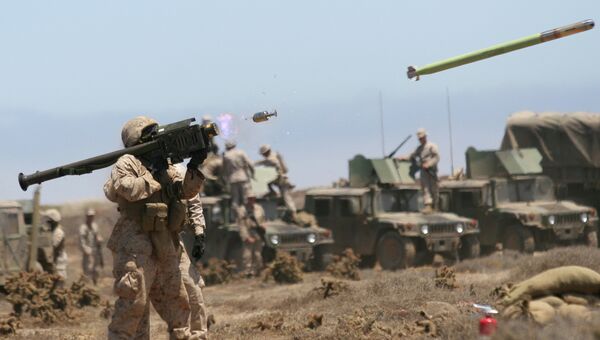 Американский переносной зенитно-ракетный комплекс ПЗРК FIM-92 Stinger. Архивное фото Американский переносной зенитно-ракетный комплекс ПЗРК FIM-92 Stinger. Архивное фото