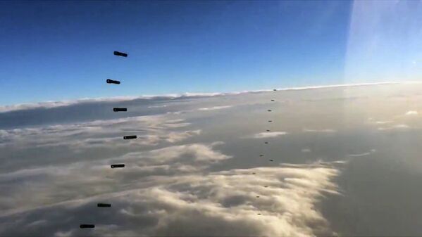 Боевые вылеты Дальней авиации ВВС РФ по объектам террористов в Сирии Боевые вылеты Дальней авиации ВВС РФ по объектам террористов в Сирии